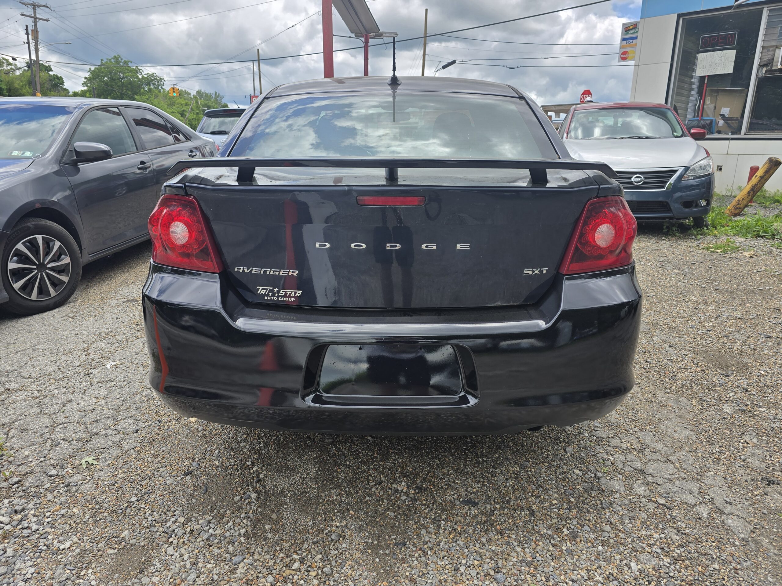 
								Dodge avenger full									