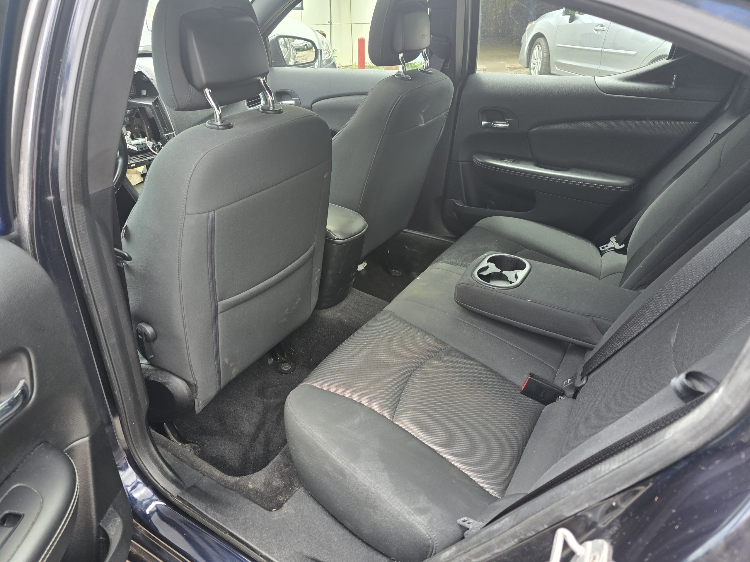 
								Dodge avenger full									