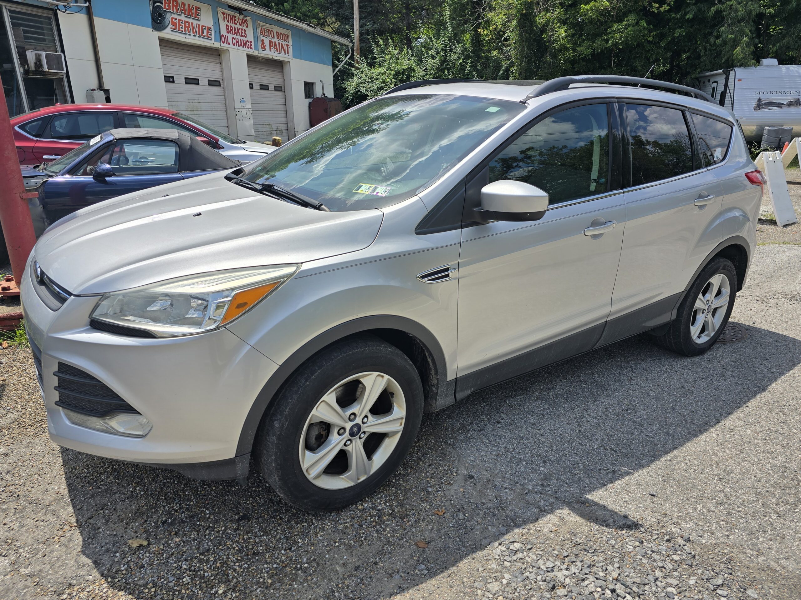 
								ford escape full									
