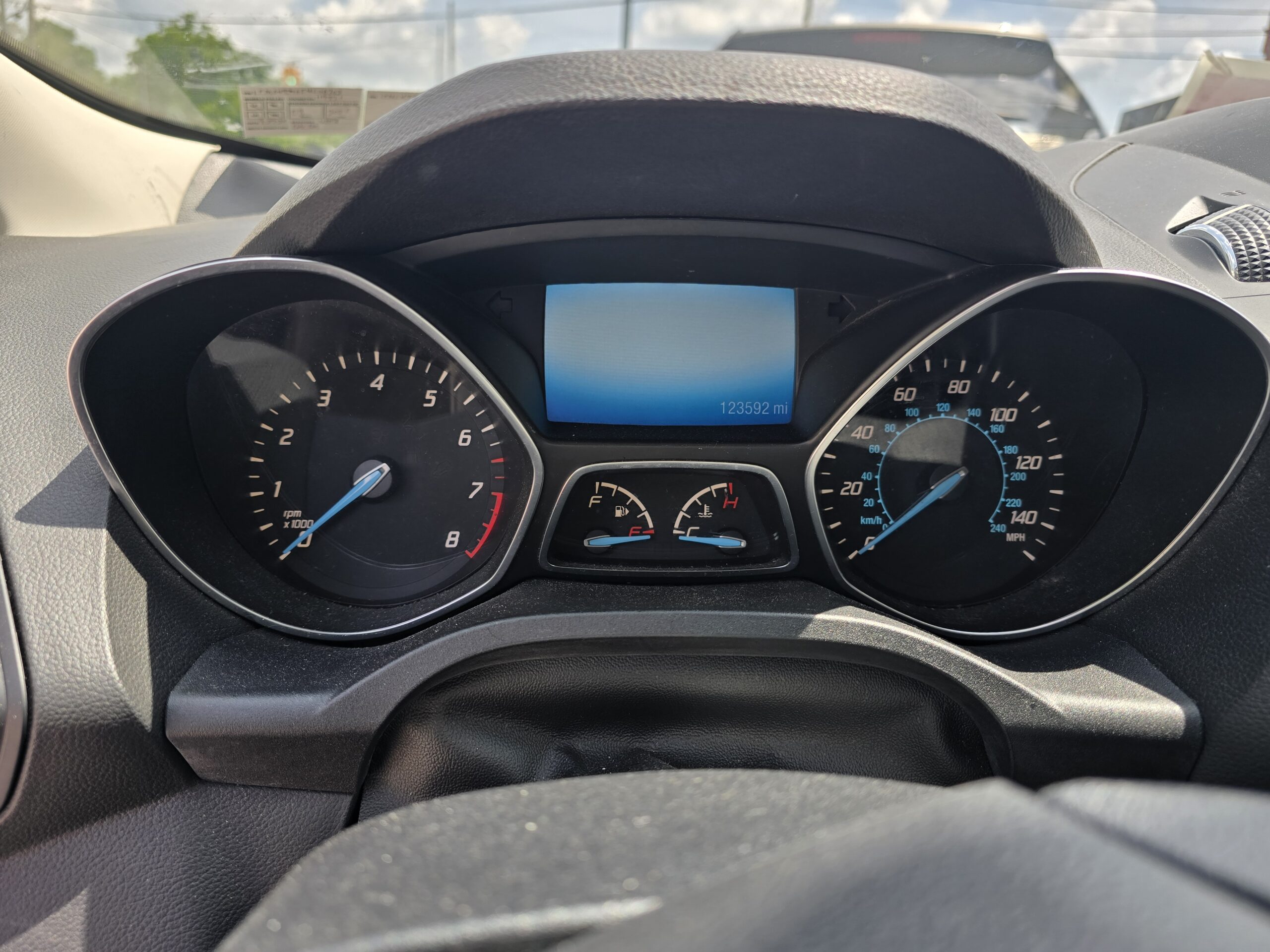 
								ford escape full									