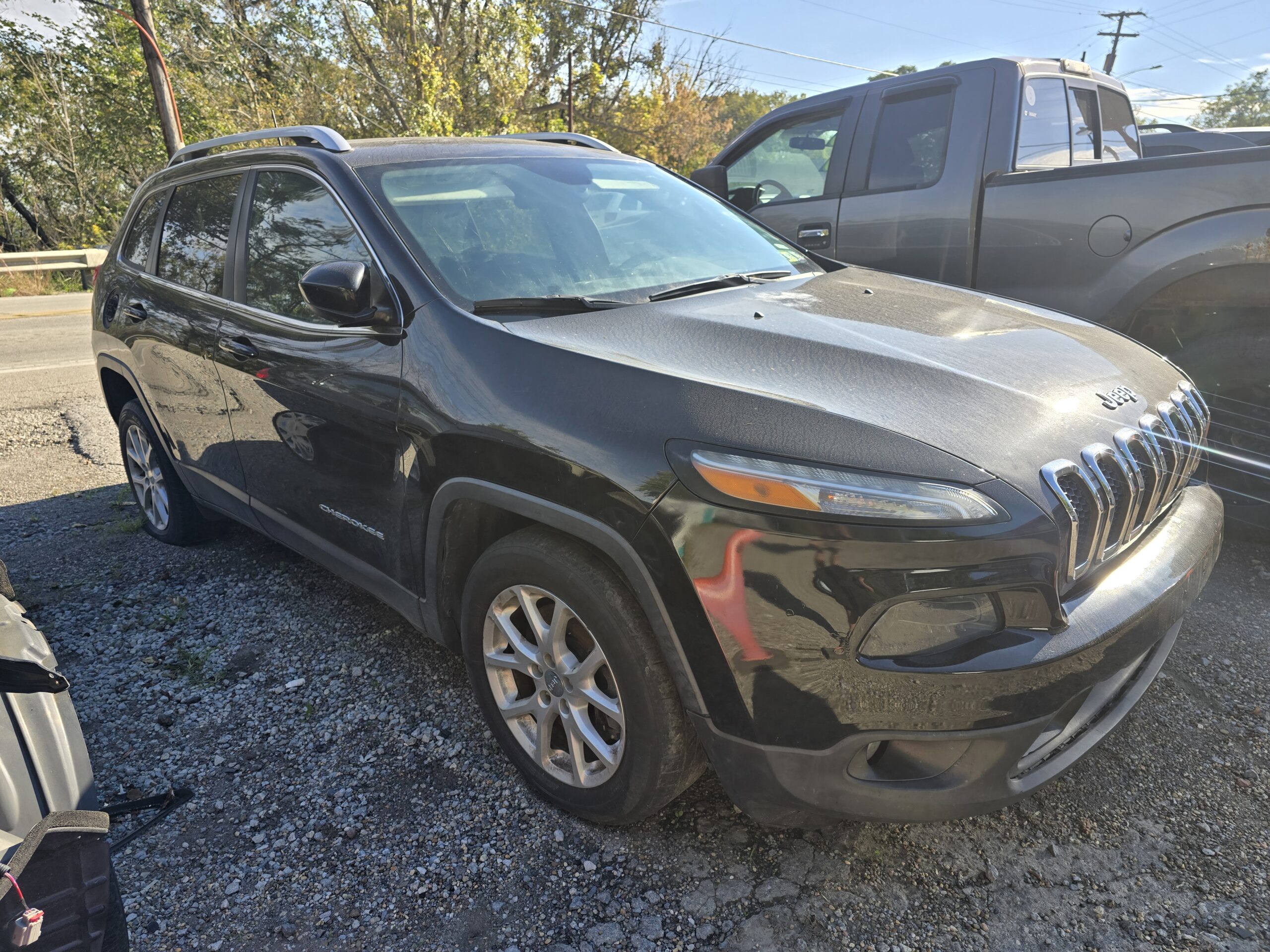 
								jeep cherokee full									